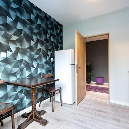 Felicity Apartment By The Park Bucarest Esterno foto