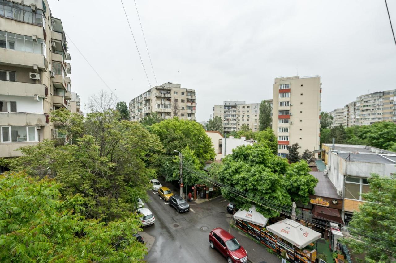 Felicity Apartment By The Park Bucarest Esterno foto